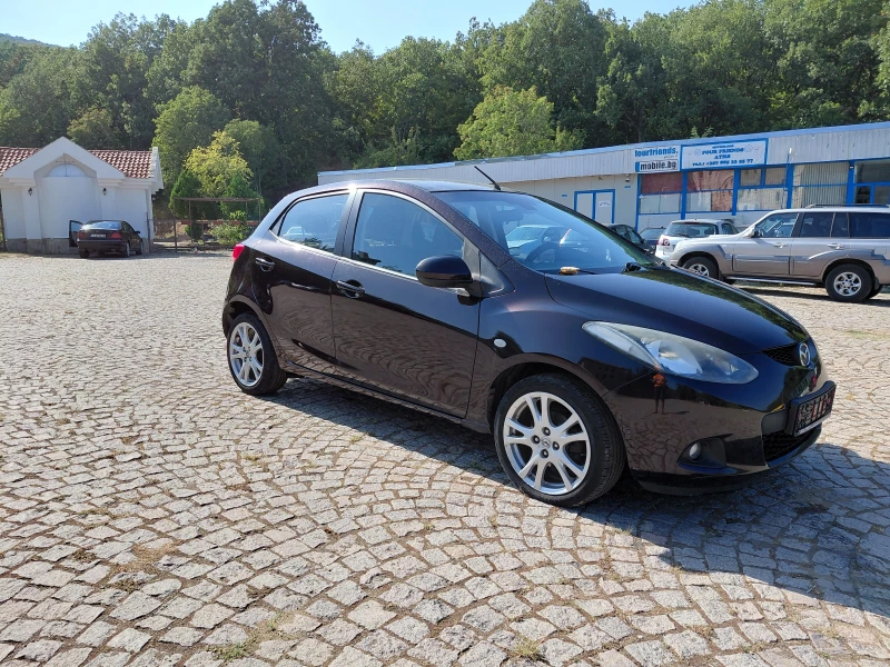 Mazda 2 1.5 i, снимка 5 - Автомобили и джипове - 51456343