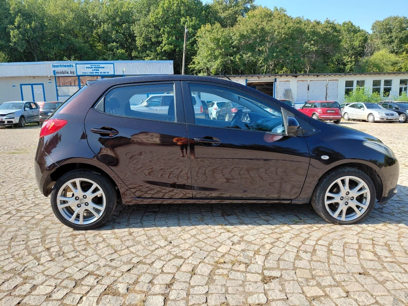 Mazda 2 1.5 i, снимка 4 - Автомобили и джипове - 51456343
