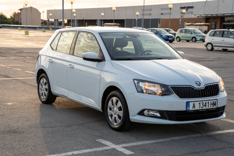 Skoda Fabia Газ, снимка 4 - Автомобили и джипове - 52394952