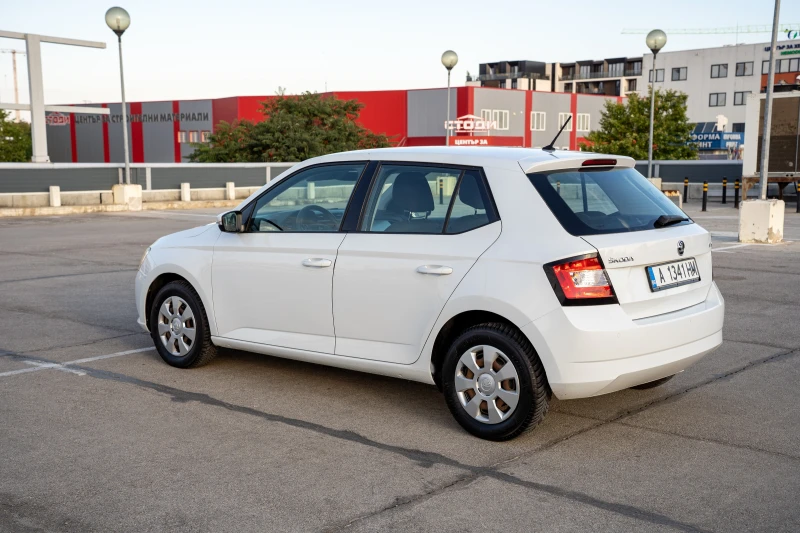Skoda Fabia Газ, снимка 2 - Автомобили и джипове - 52394952