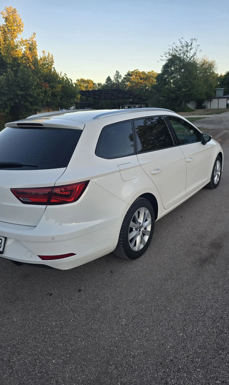 Seat Leon, снимка 14 - Автомобили и джипове - 52239493