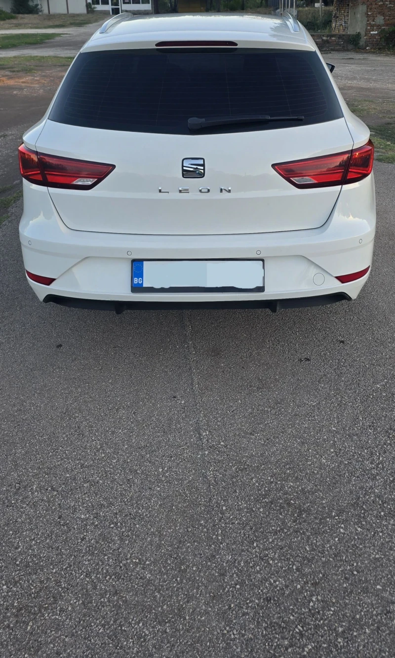 Seat Leon, снимка 12 - Автомобили и джипове - 52239493