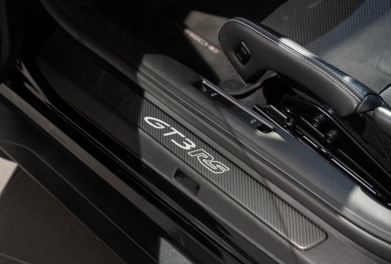 Porsche 911 992 GT3 RS/CLUBSPORT/CERAMIC/BOSE/SPORT CHRONO/, снимка 9 - Автомобили и джипове - 51929982