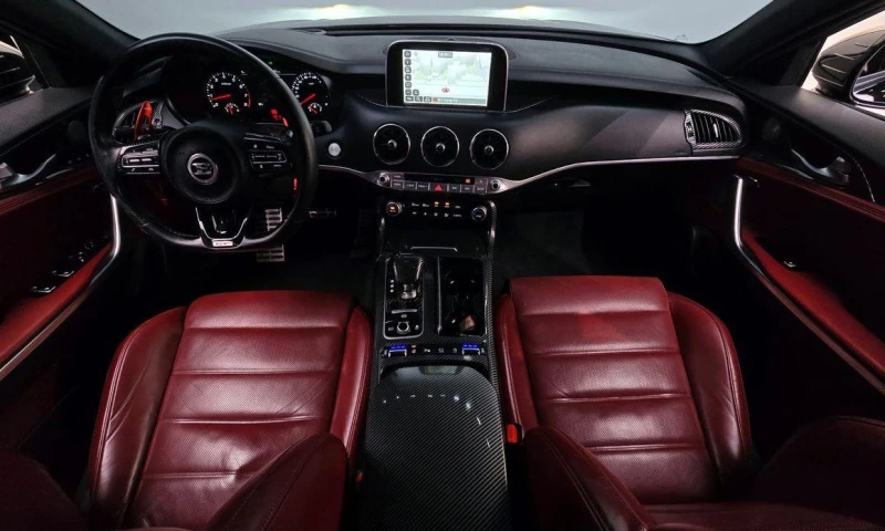 Kia Stinger 3.3 Turbo AWD * НАЙ-ДОБРА ЦЕНА В БЪЛГАРИЯ* , снимка 7 - Автомобили и джипове - 51966924