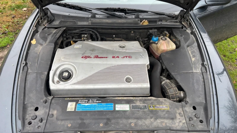 Alfa Romeo 166 2.4 JTD, снимка 11 - Автомобили и джипове - 52572106