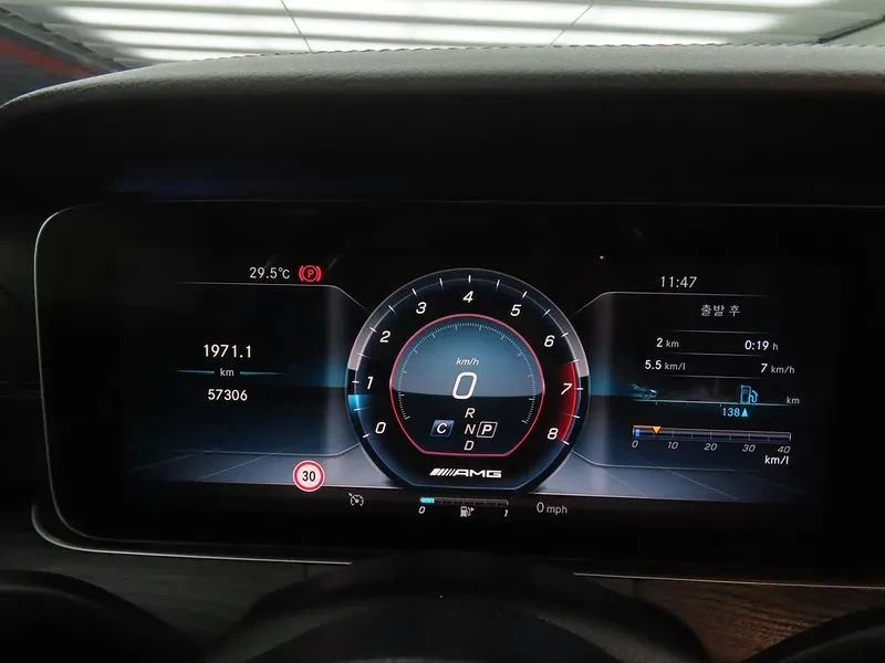 Mercedes-Benz E 220 D Coupe, снимка 8 - Автомобили и джипове - 56092867