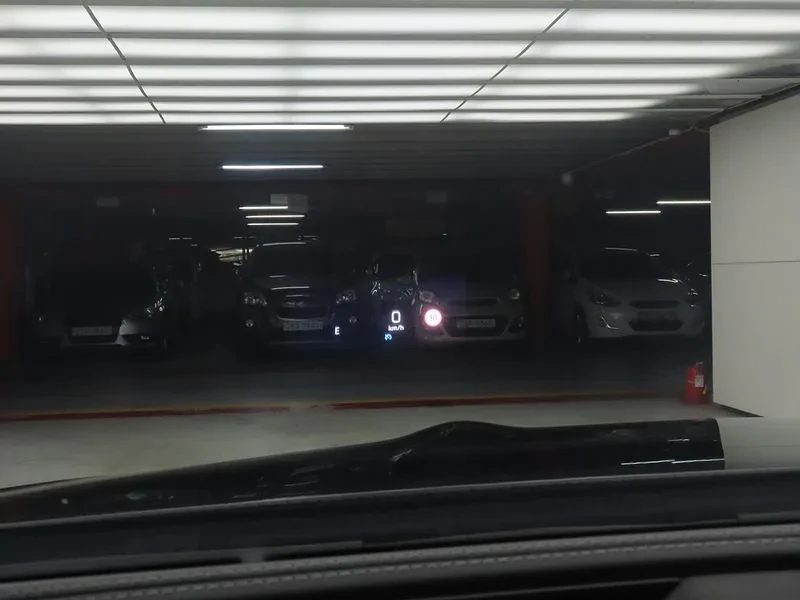 Mercedes-Benz E 220 D Coupe, снимка 17 - Автомобили и джипове - 56092867