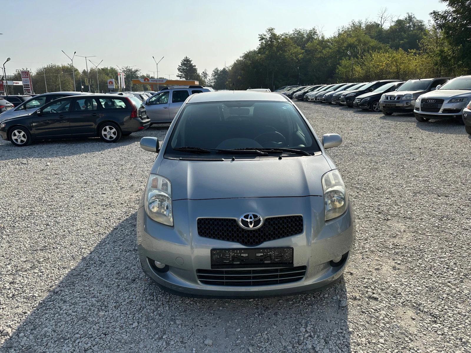 Toyota Yaris 1.3vvt-i *118000km* UNIKAT* - изображение 10