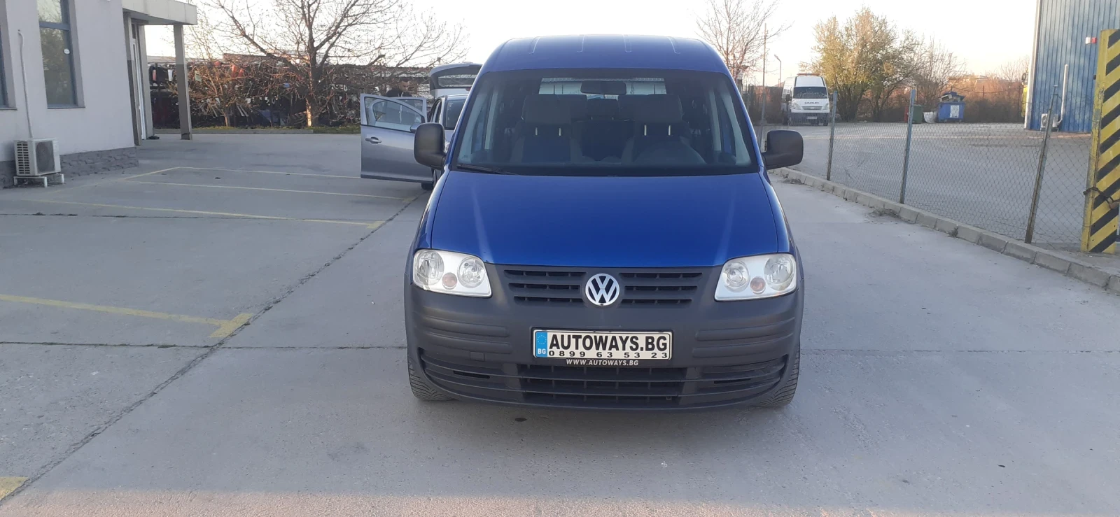 VW Caddy 1.6 i  102 k.c. 7 места  - изображение 8