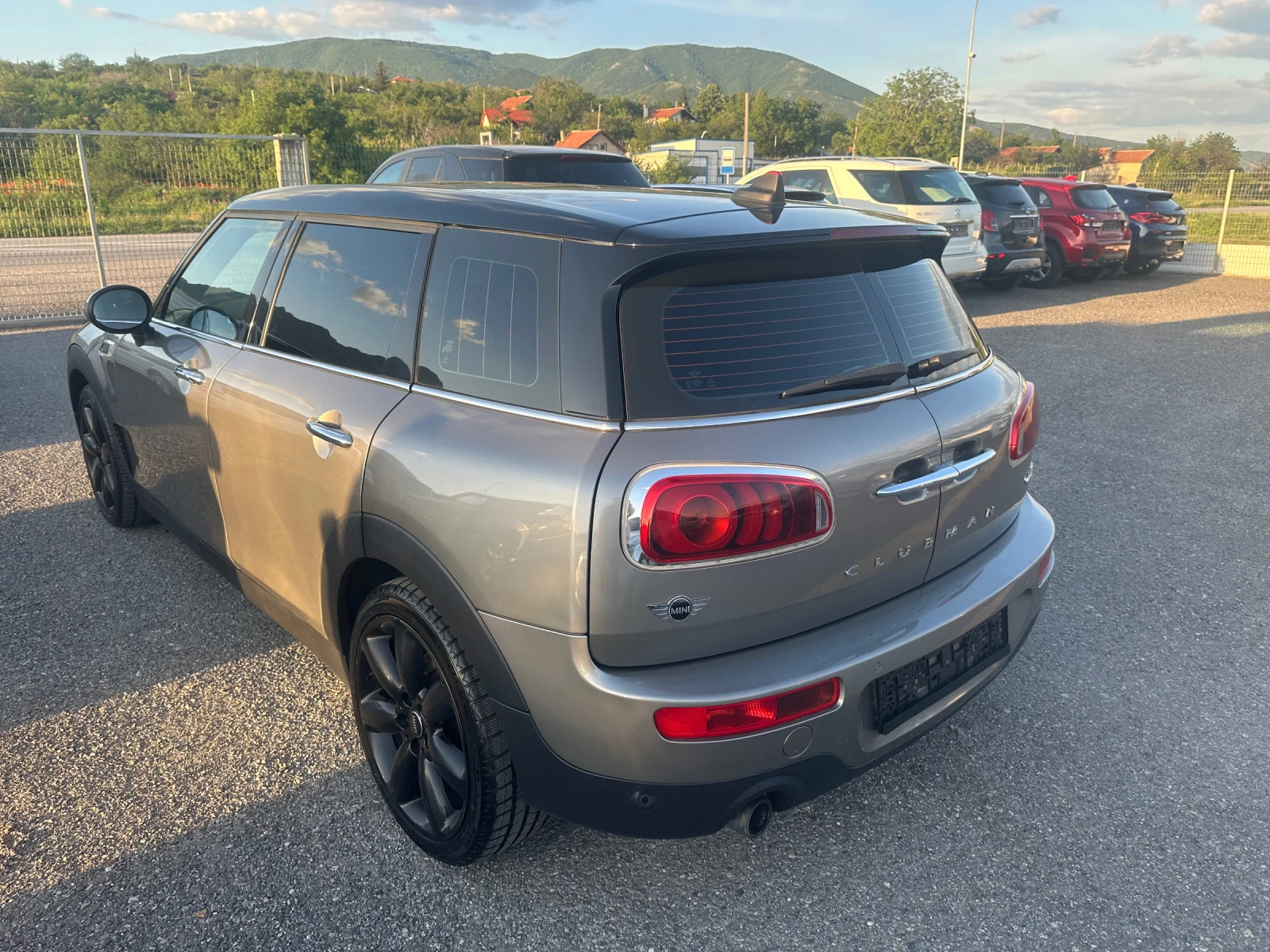 Mini Clubman 2.0D* 150к.с* АВТОМАТИК* LED* КОЖА* ПАНОРАМА* НАВИ - изображение 5