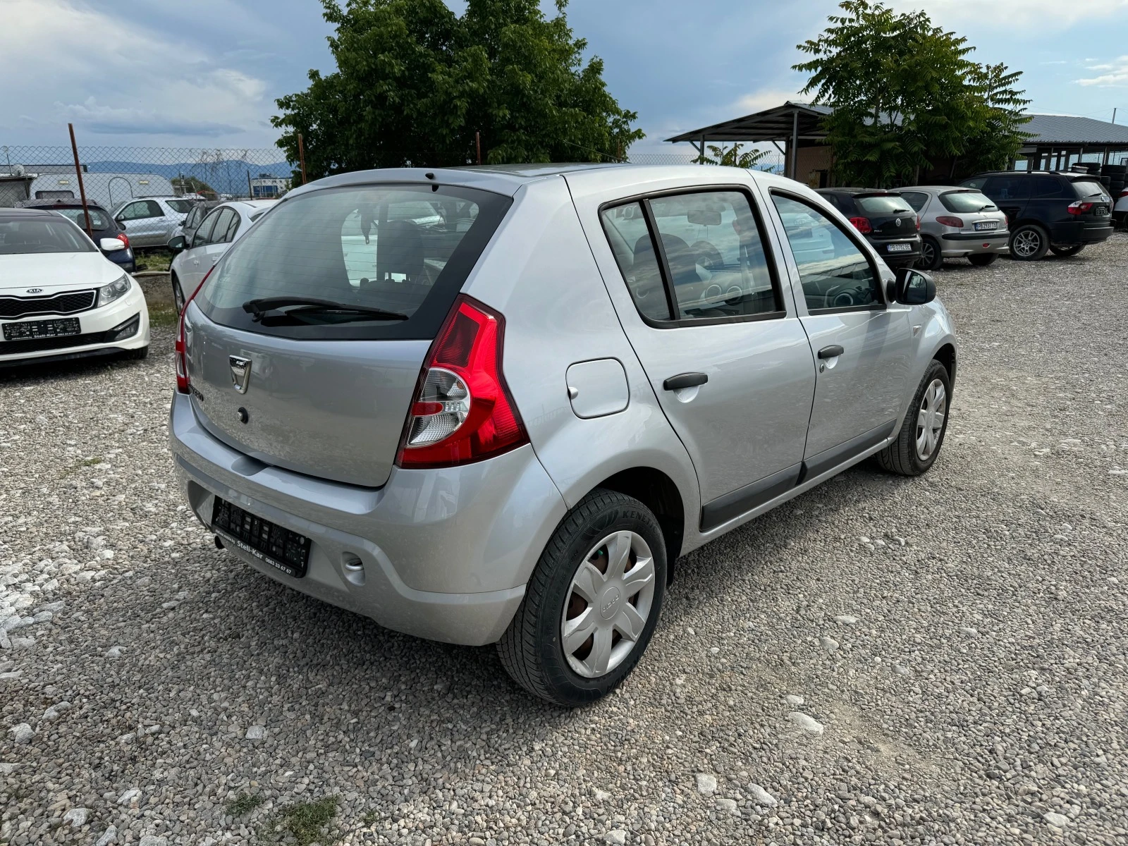 Dacia Sandero 1.2I-GPL - изображение 5