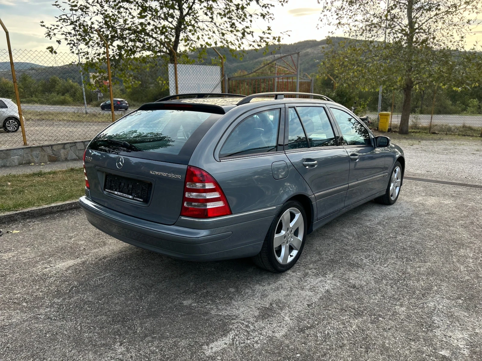 Mercedes-Benz C 180 Kompressor Avantgarde - изображение 3