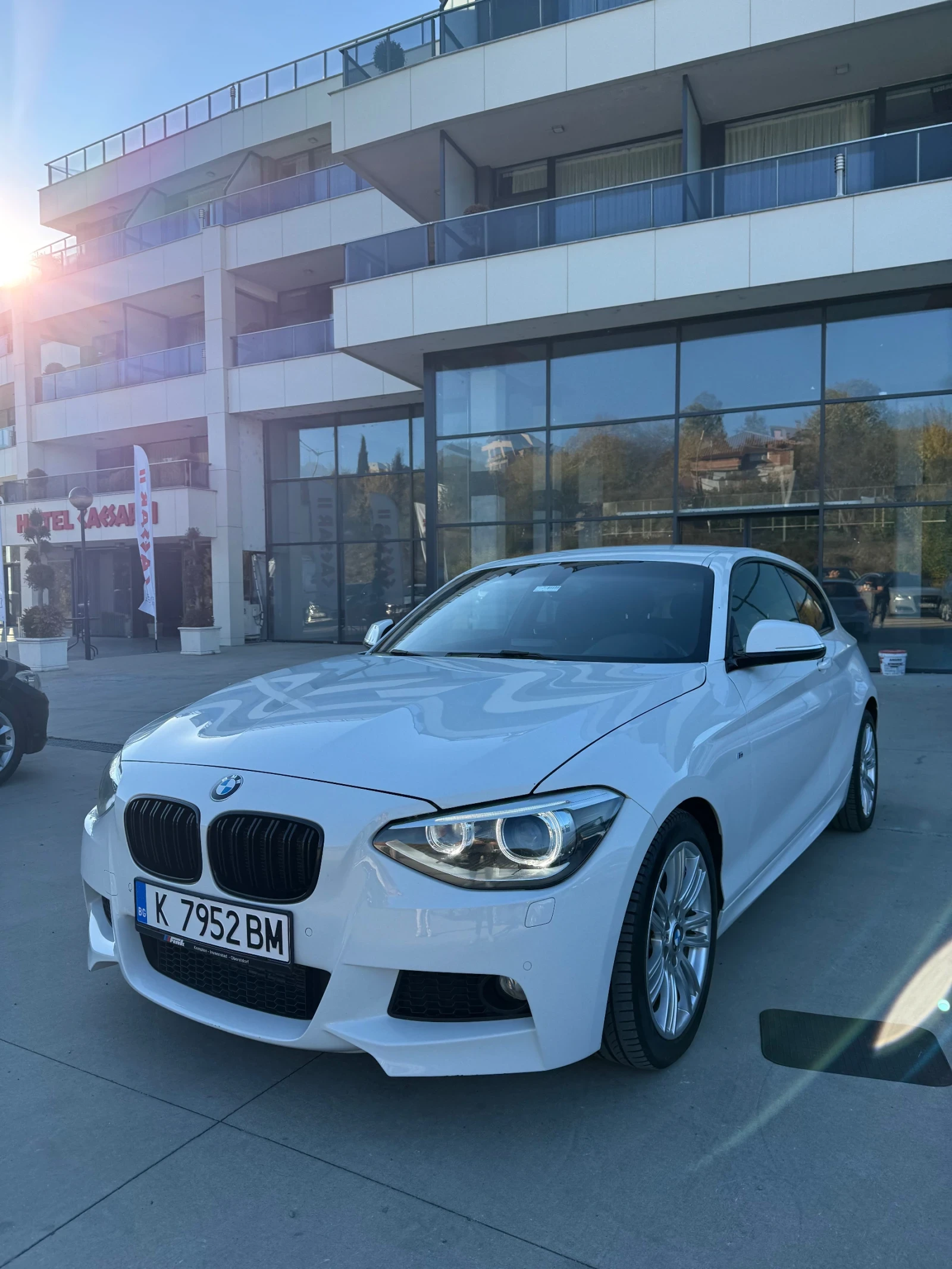 BMW 120 М-Пакет Фабричен Алкантара Автоматик 116д - изображение 2