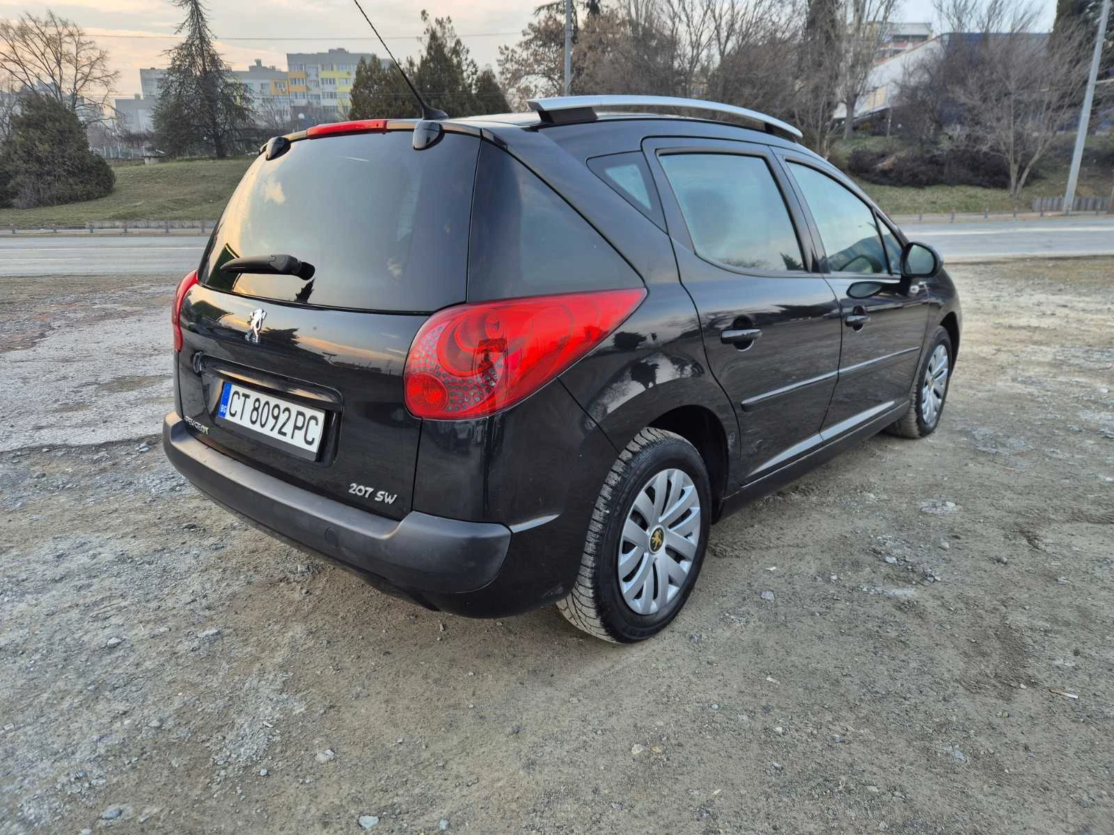 Peugeot 207 SW 1.4i 16V - изображение 5