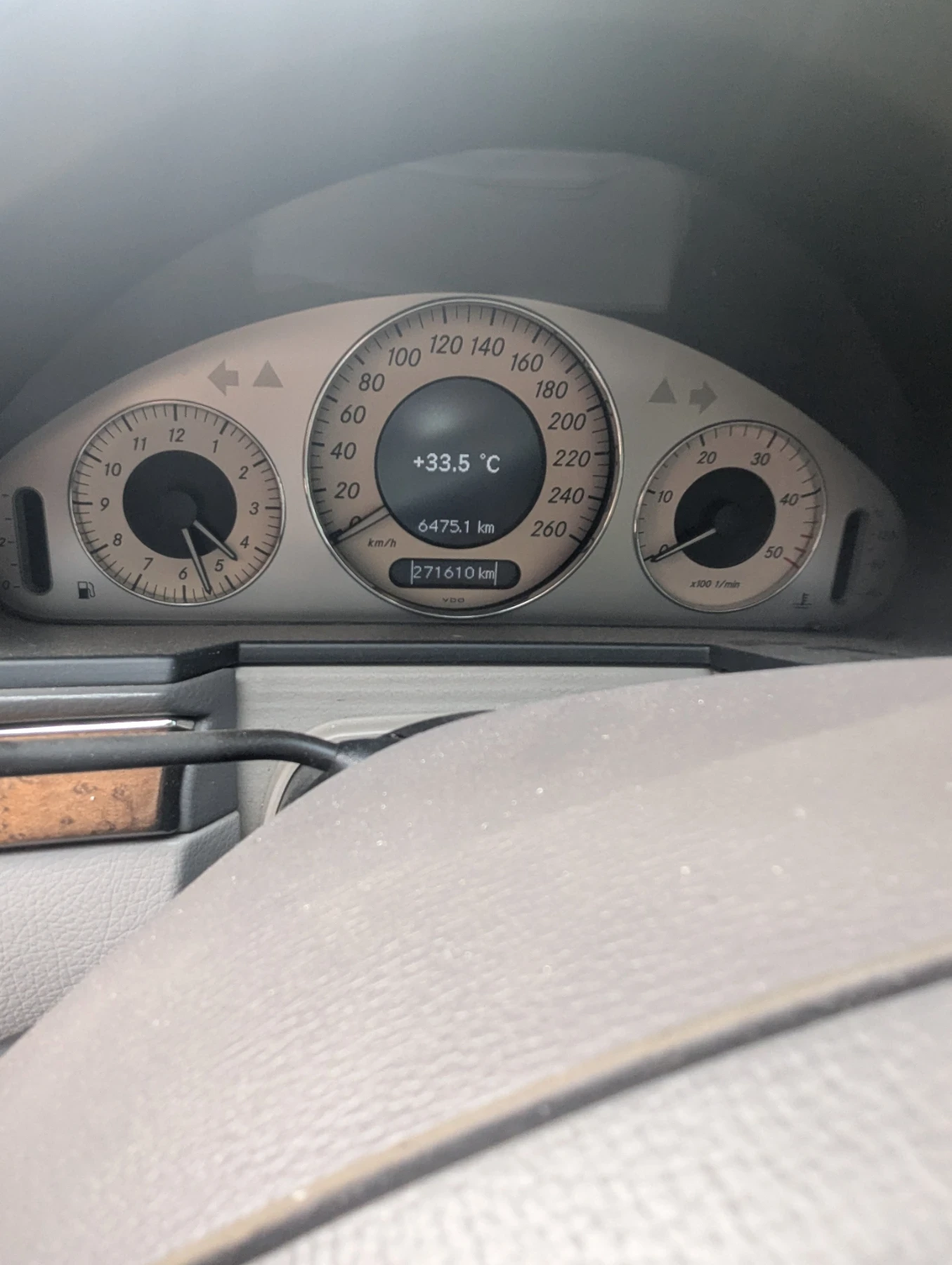 Mercedes-Benz E 320 EVO CDI - изображение 10