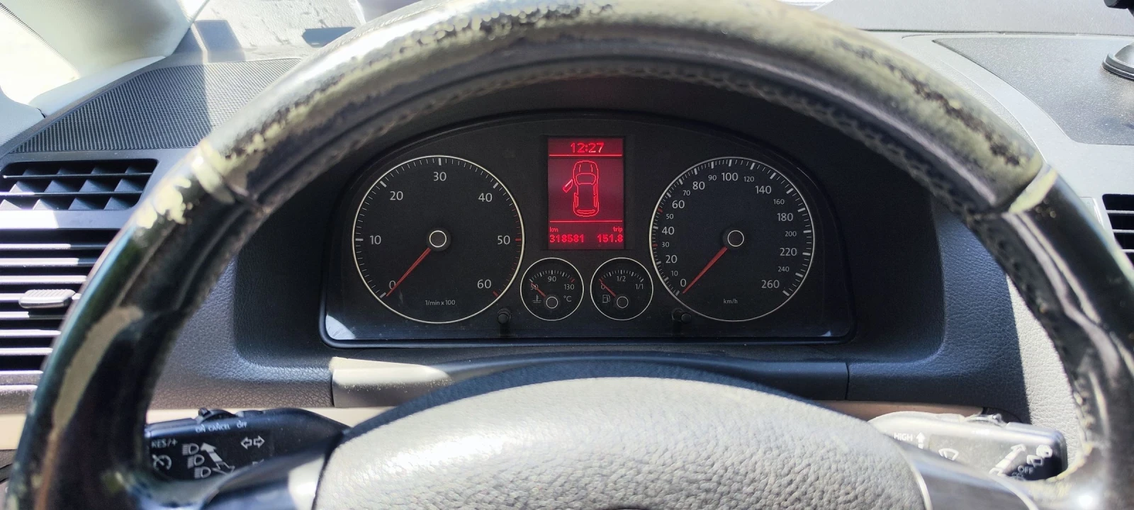 VW Touran  - изображение 7