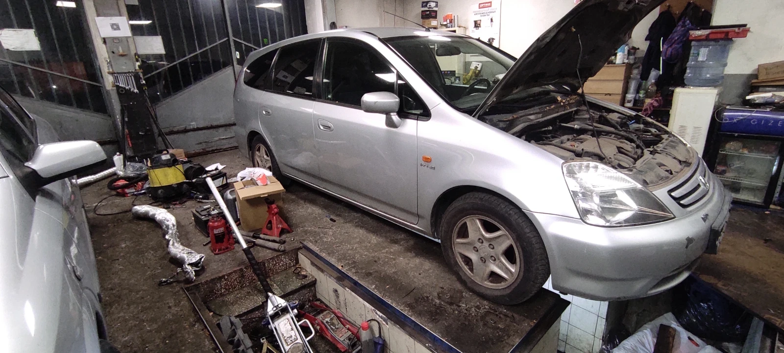 Honda Stream 2000 k20a1 - изображение 2