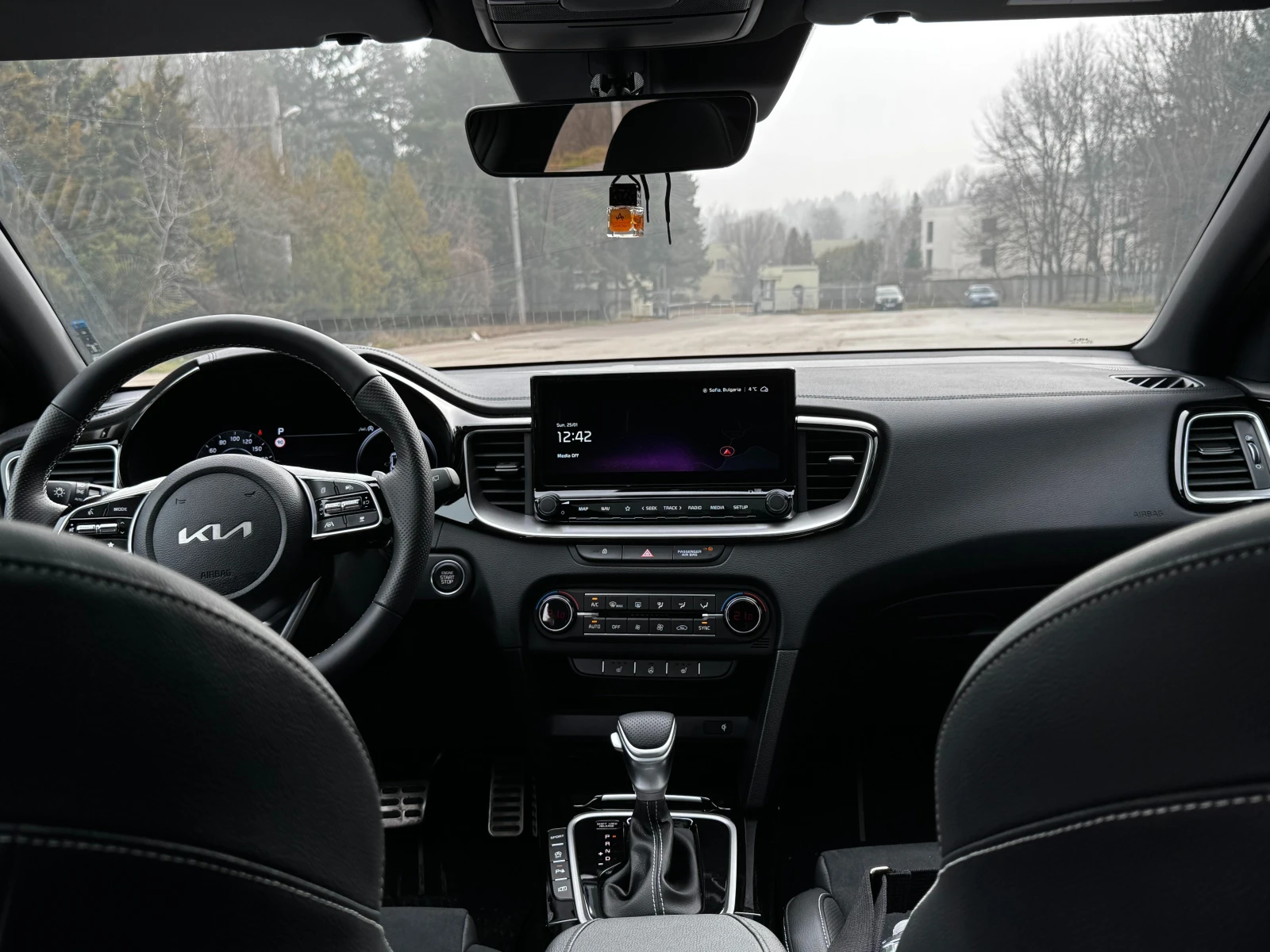 Kia Ceed 1.5T-GDI | Mobile.bg � ����������� 14