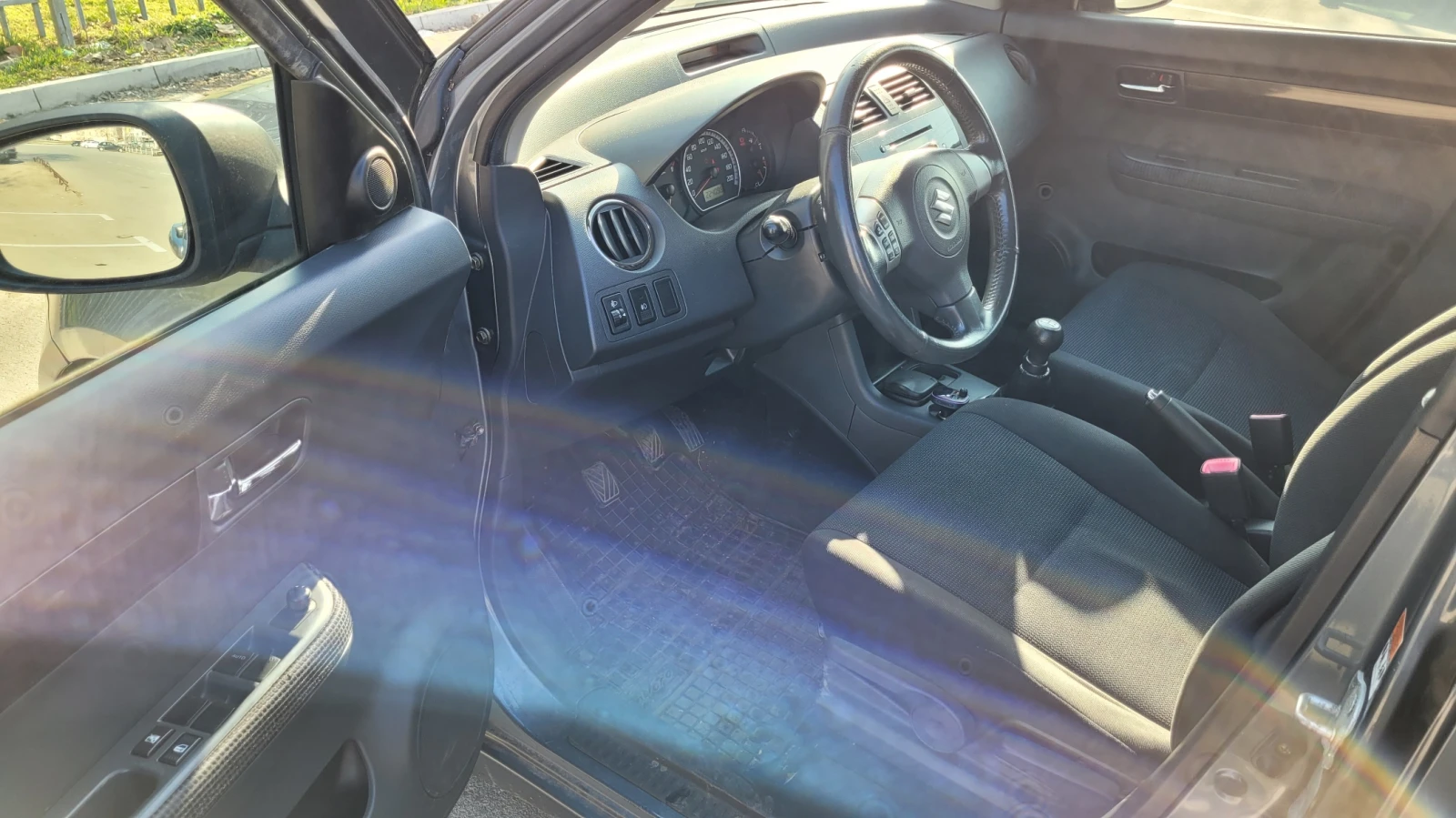 Suzuki Swift, снимка 11 - Автомобили и джипове - 53844161