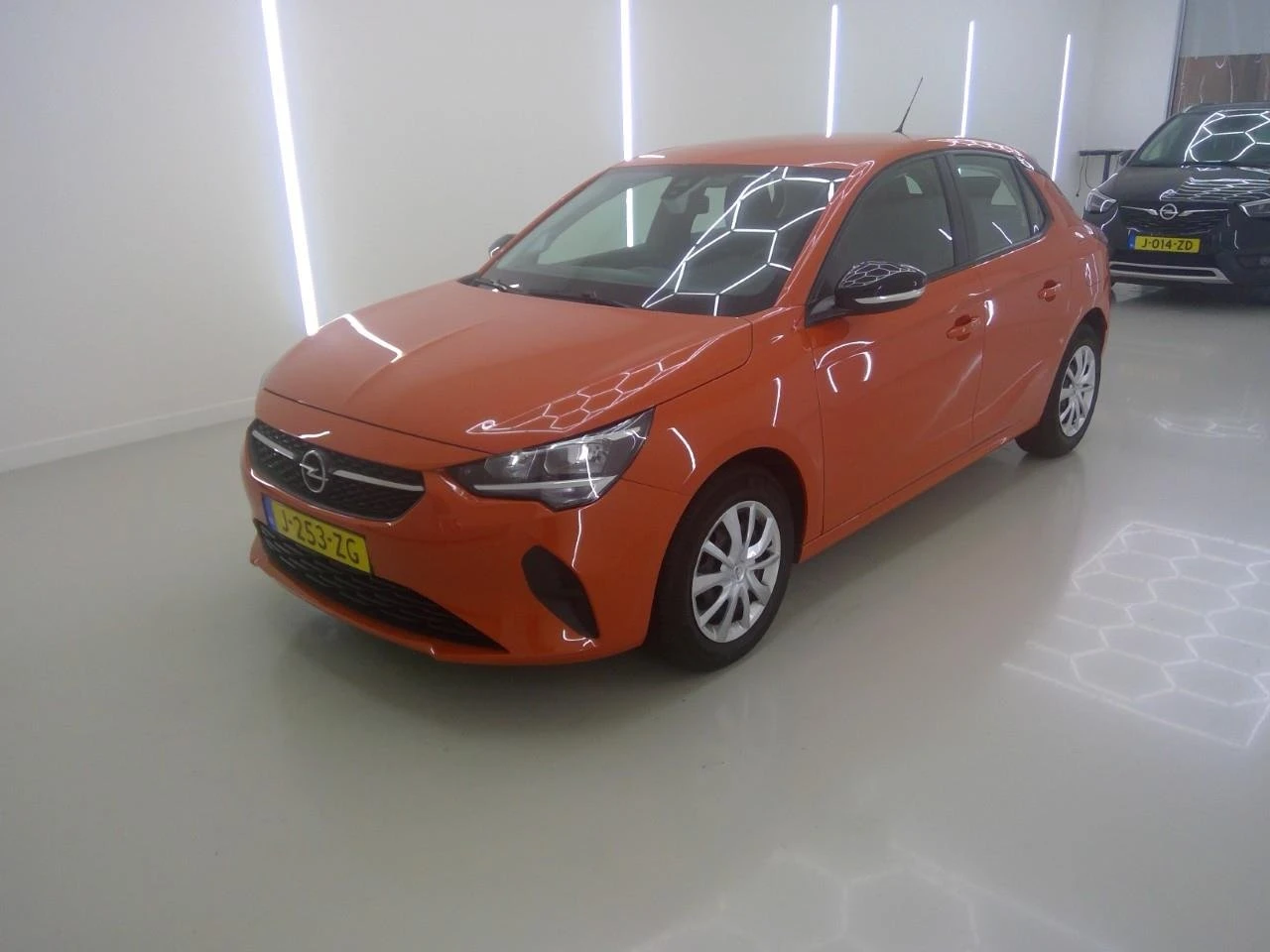 Opel Corsa  1.2 Edition, снимка 4 - Автомобили и джипове - 54026089