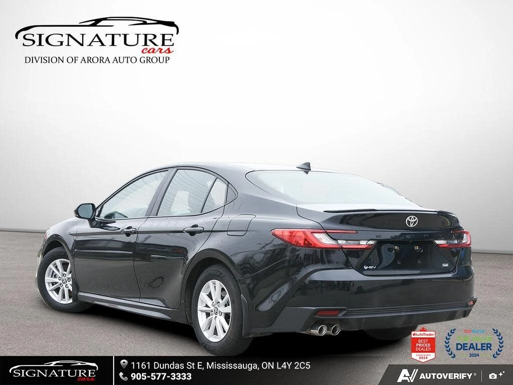 Toyota Camry SE FWD, снимка 4 - Автомобили и джипове - 54231404