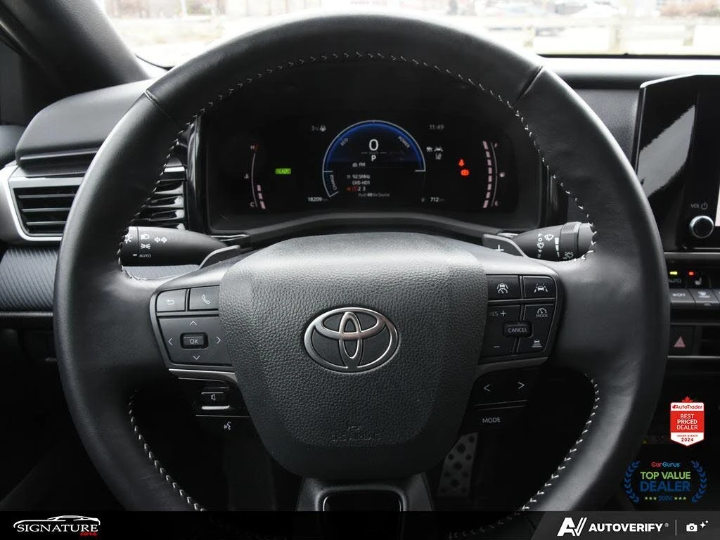 Toyota Camry SE FWD, снимка 6 - Автомобили и джипове - 54231404