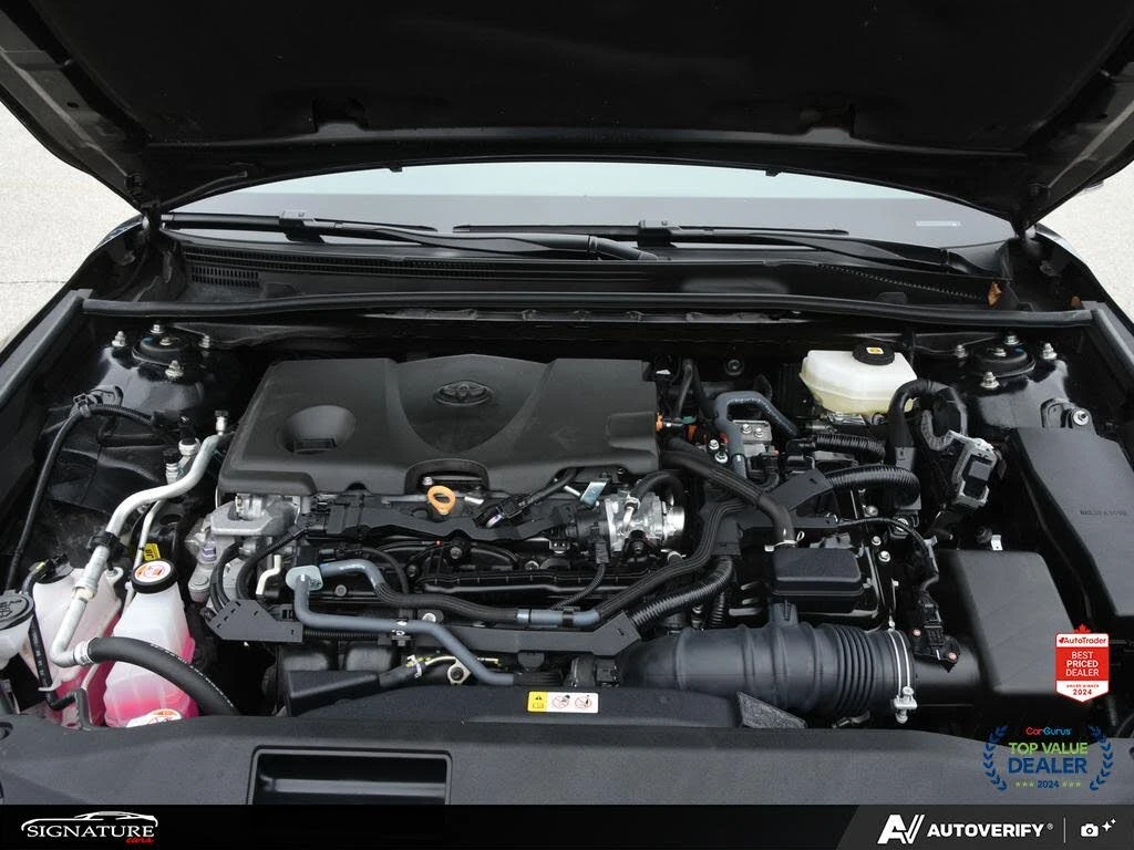 Toyota Camry SE FWD, снимка 16 - Автомобили и джипове - 54231404