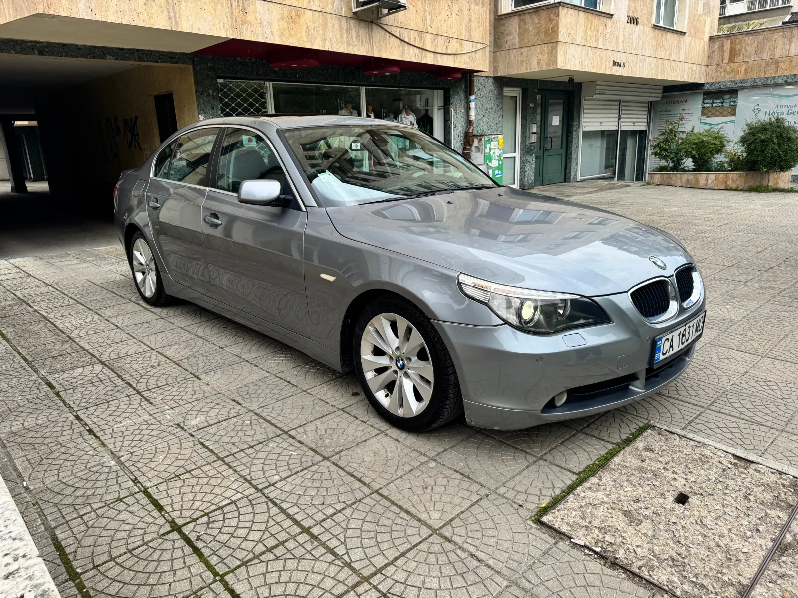 BMW 520 2.0i!Газова уредба!, снимка 3 - Автомобили и джипове - 54255876