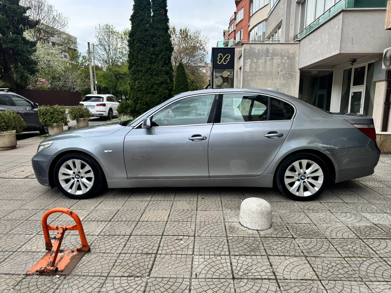 BMW 520 2.0i!Газова уредба!, снимка 7 - Автомобили и джипове - 54255876