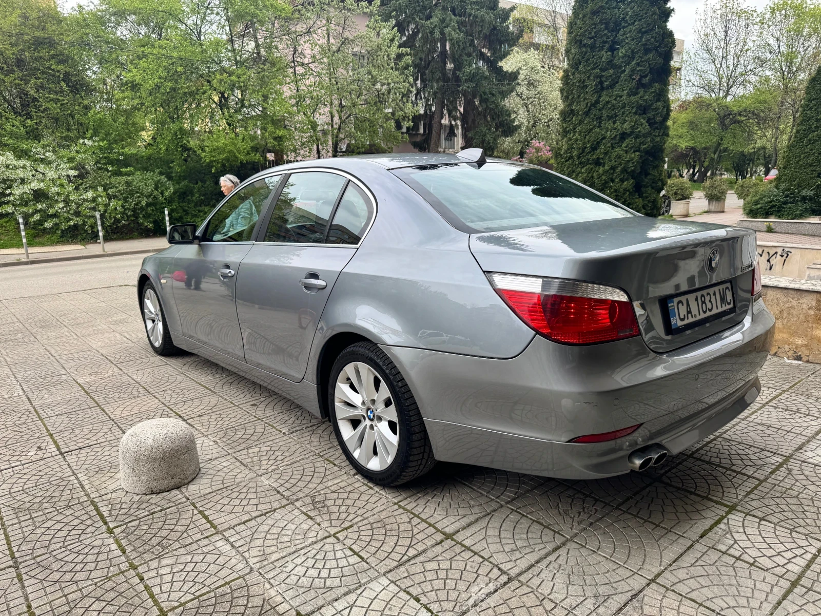 BMW 520 2.0i!Газова уредба!, снимка 6 - Автомобили и джипове - 54255876