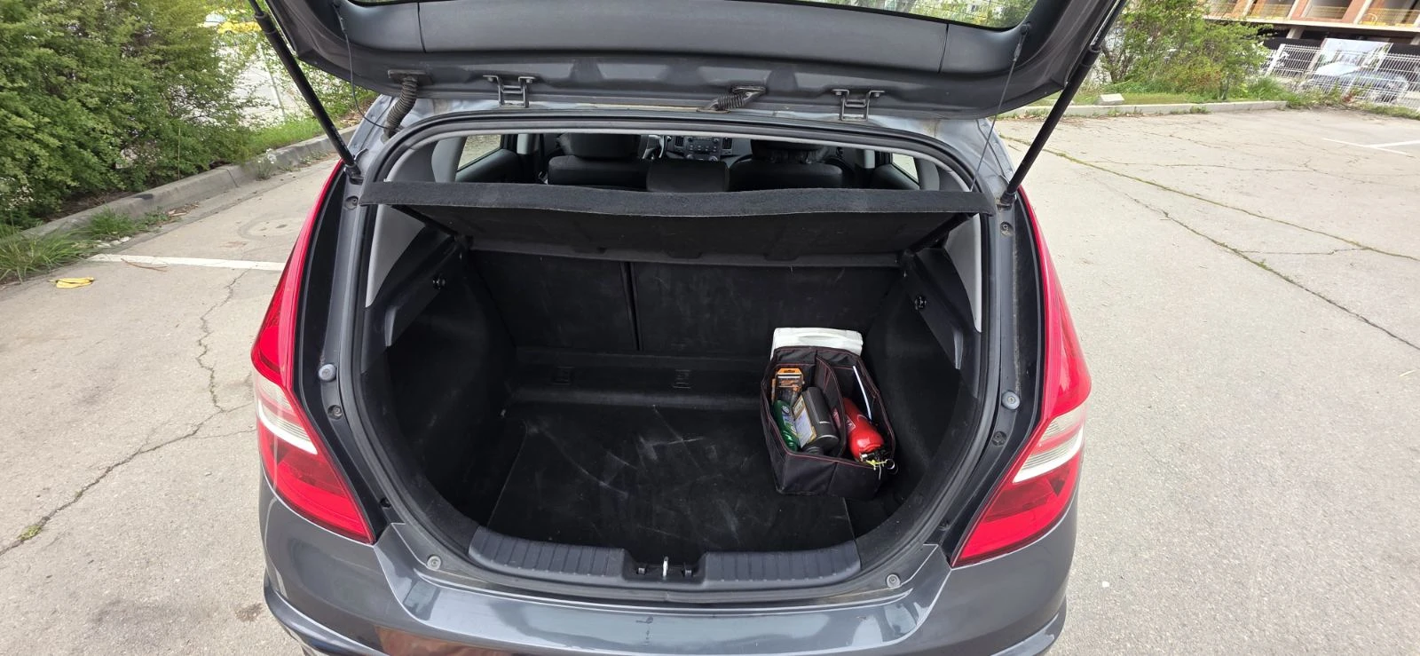 Hyundai I30 CRDI, снимка 7 - Автомобили и джипове - 54257814