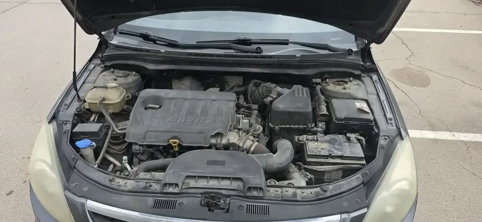 Hyundai I30 CRDI, снимка 8 - Автомобили и джипове - 54257814