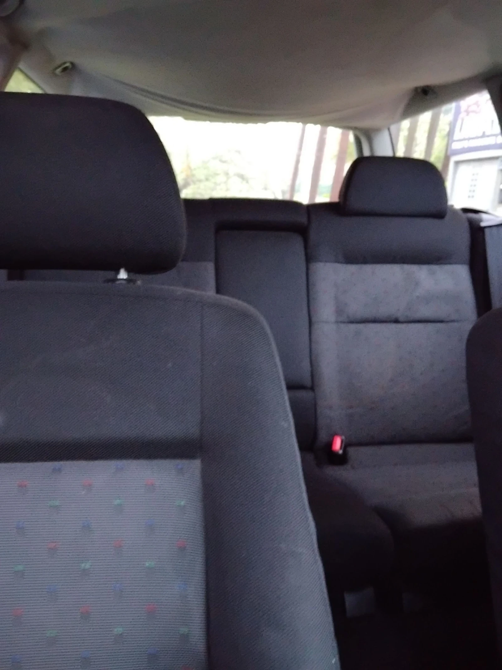 VW Passat 1, 8, снимка 6 - Автомобили и джипове - 54894911