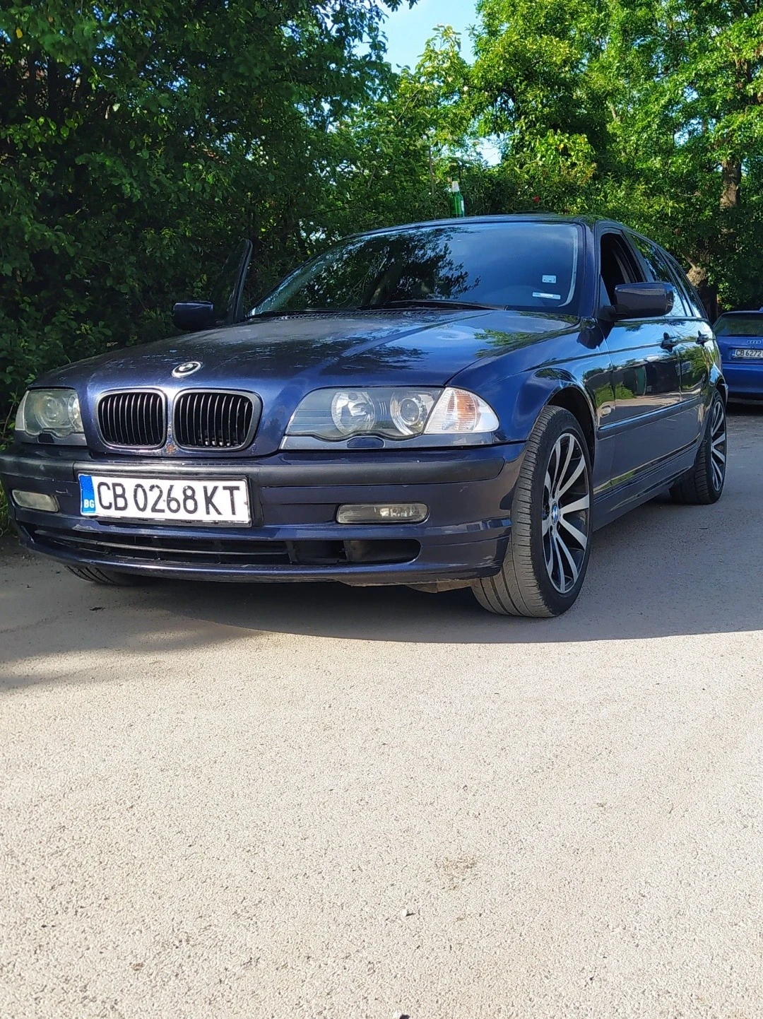 BMW 320