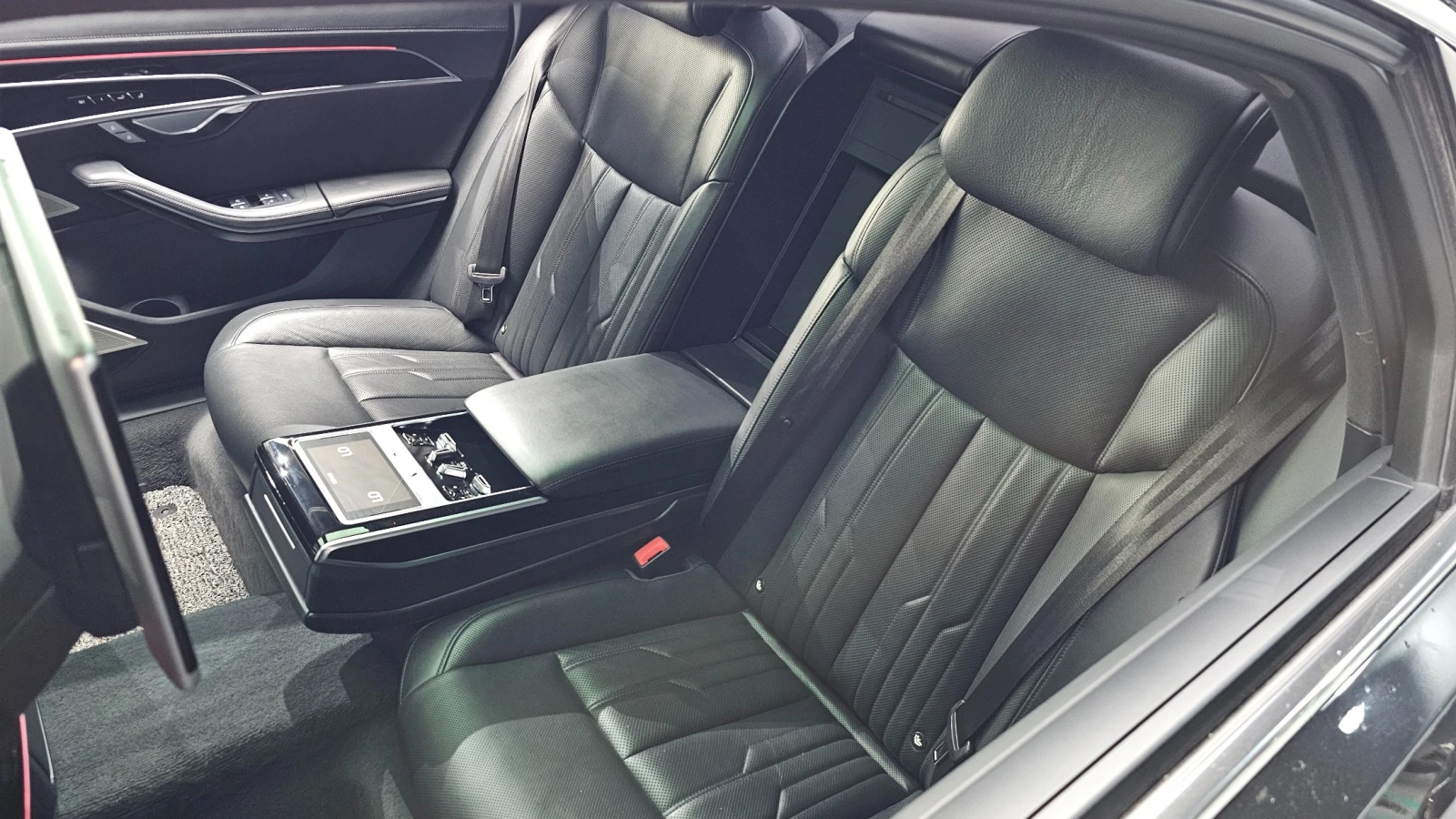Audi A8 * ТЕЛЕВИЗОРИ * ОБДУХВАНЕ * ХЕД-ЪП * ДИСТРОНИК * , снимка 14 - Автомобили и джипове - 55380498