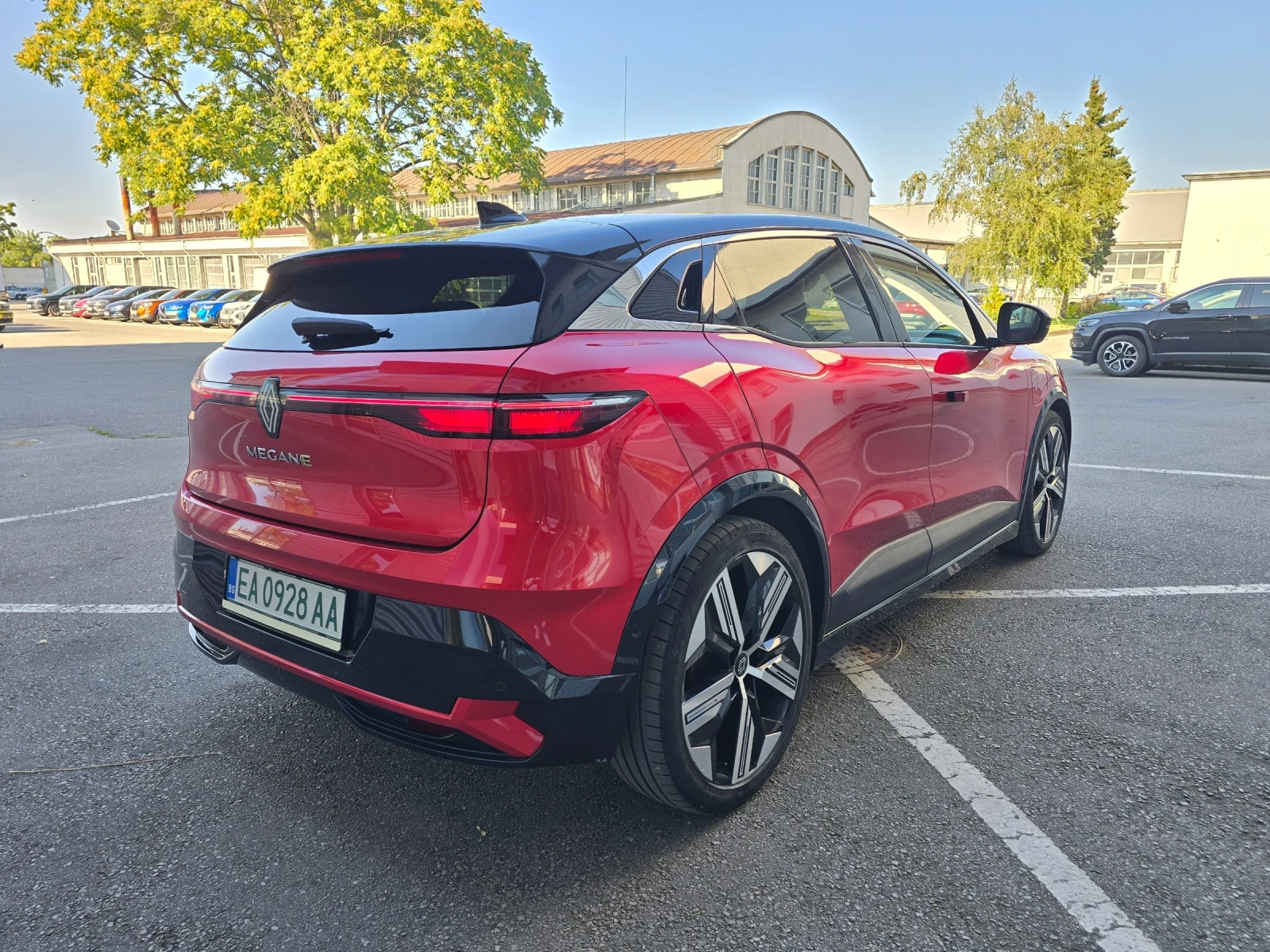 Renault Megane 60kw / ICONIC / Термопомпа / Гаранция, снимка 6 - Автомобили и джипове - 55857204