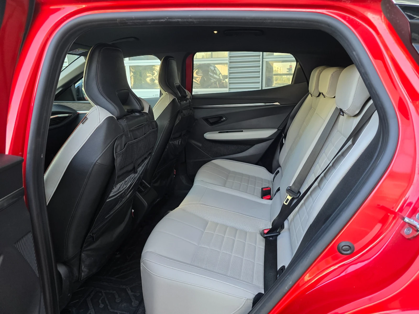 Renault Megane 60kw / ICONIC / Термопомпа / Гаранция, снимка 11 - Автомобили и джипове - 55857204