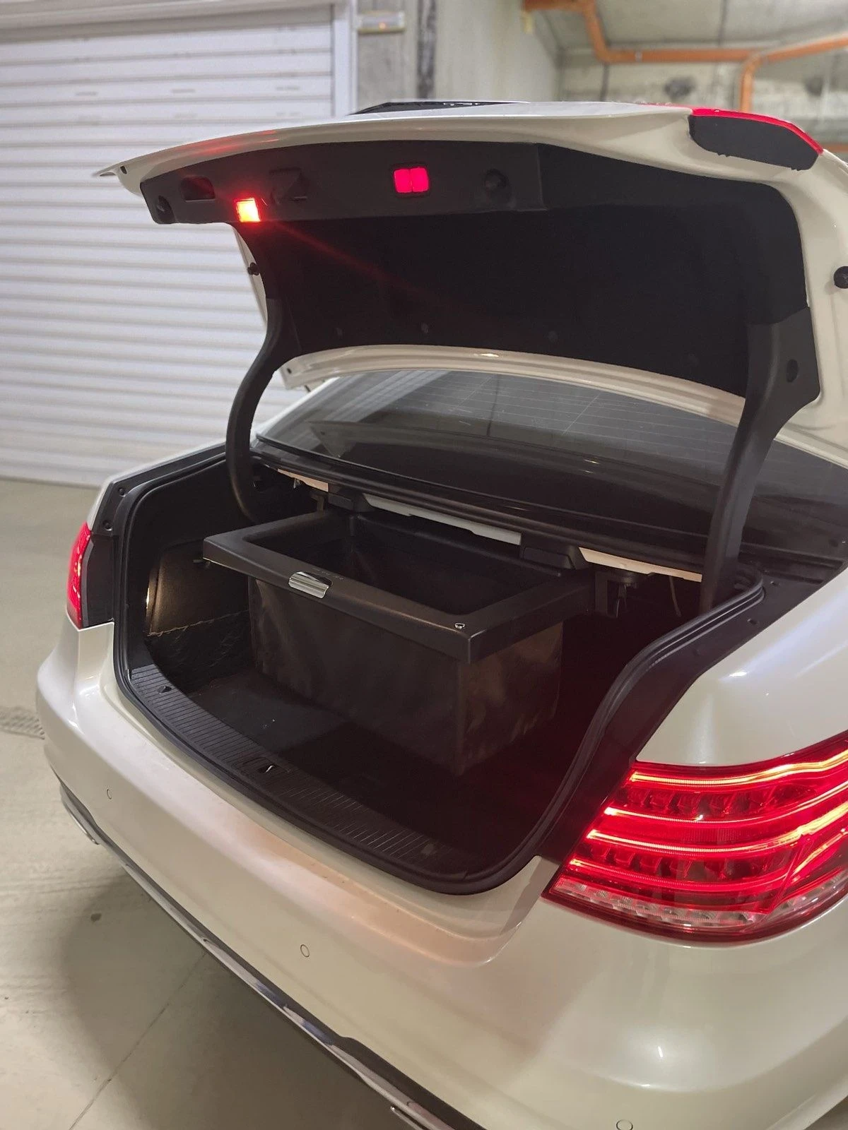 Mercedes-Benz E 500, снимка 13 - Автомобили и джипове - 56132044