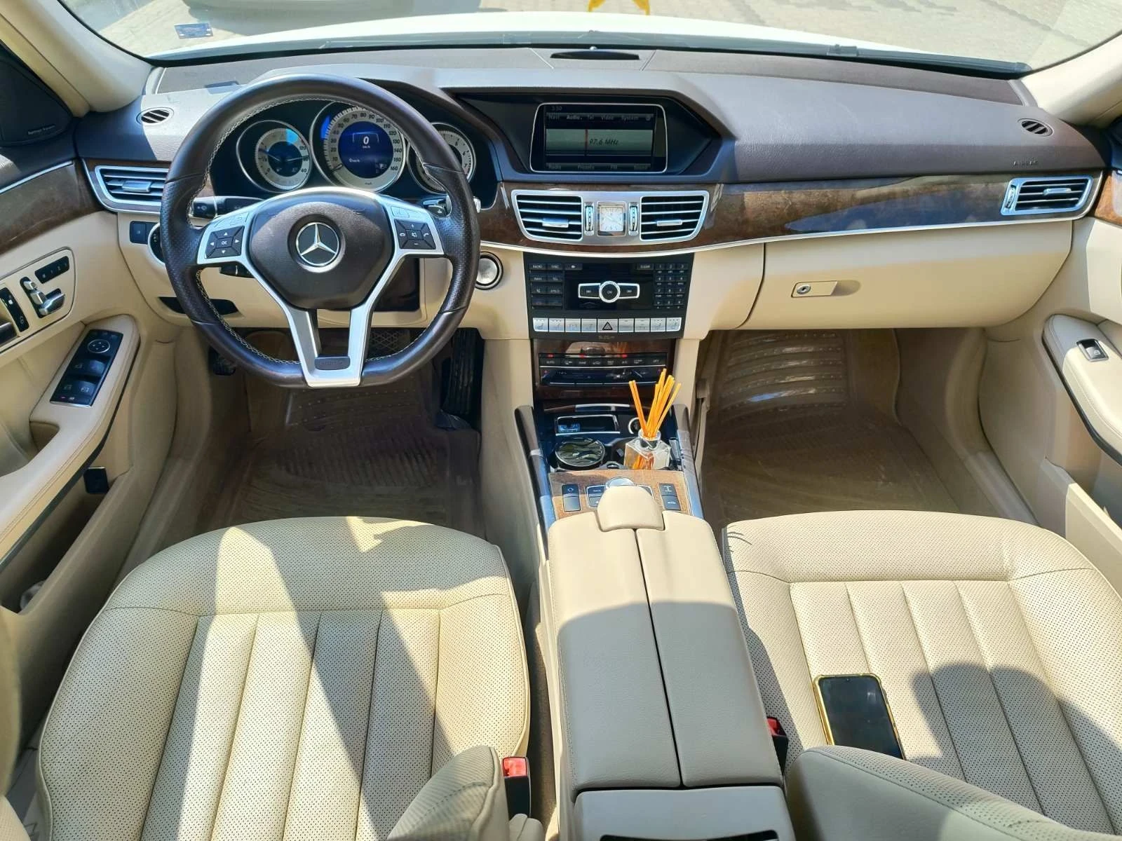 Mercedes-Benz E 500, снимка 9 - Автомобили и джипове - 56132044