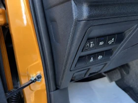 Toyota Hilux 2.8 D-4D / MILD HYBRID / DOUBLE CAB / LED / CAMERA, снимка 9