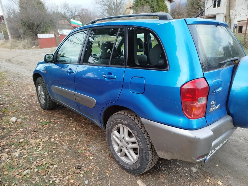 Toyota Rav4 2000 кубика , снимка 6 - Автомобили и джипове - 48043889