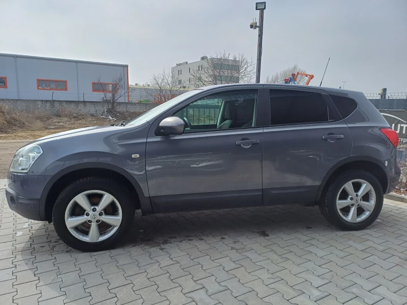 Nissan Qashqai 1.6i benzin kamera klimatronik, снимка 4 - Автомобили и джипове - 49298398