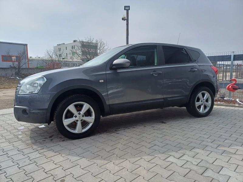 Nissan Qashqai 1.6i benzin kamera klimatronik, снимка 3 - Автомобили и джипове - 49298398