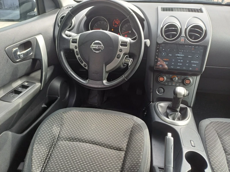 Nissan Qashqai 1.6i benzin kamera klimatronik, снимка 10 - Автомобили и джипове - 49298398