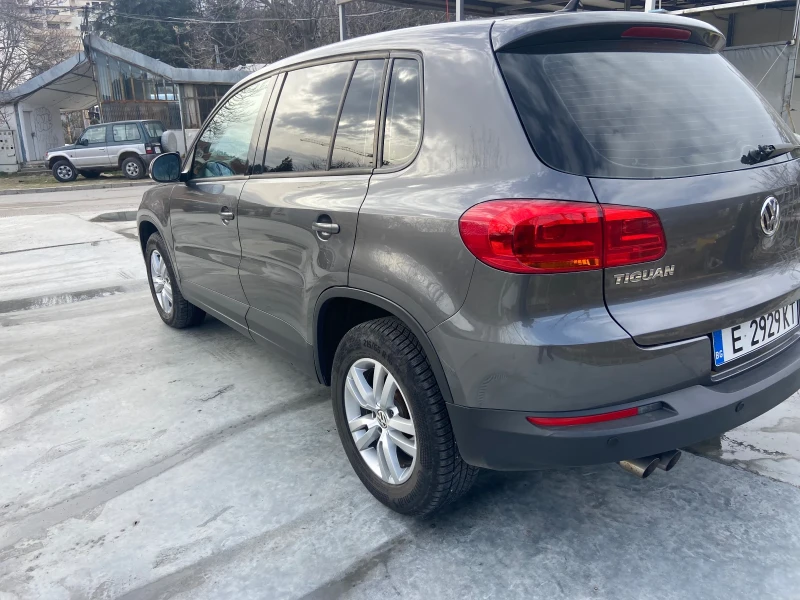 VW Tiguan 2.0 TDI 140 к.с., снимка 3 - Автомобили и джипове - 49452371