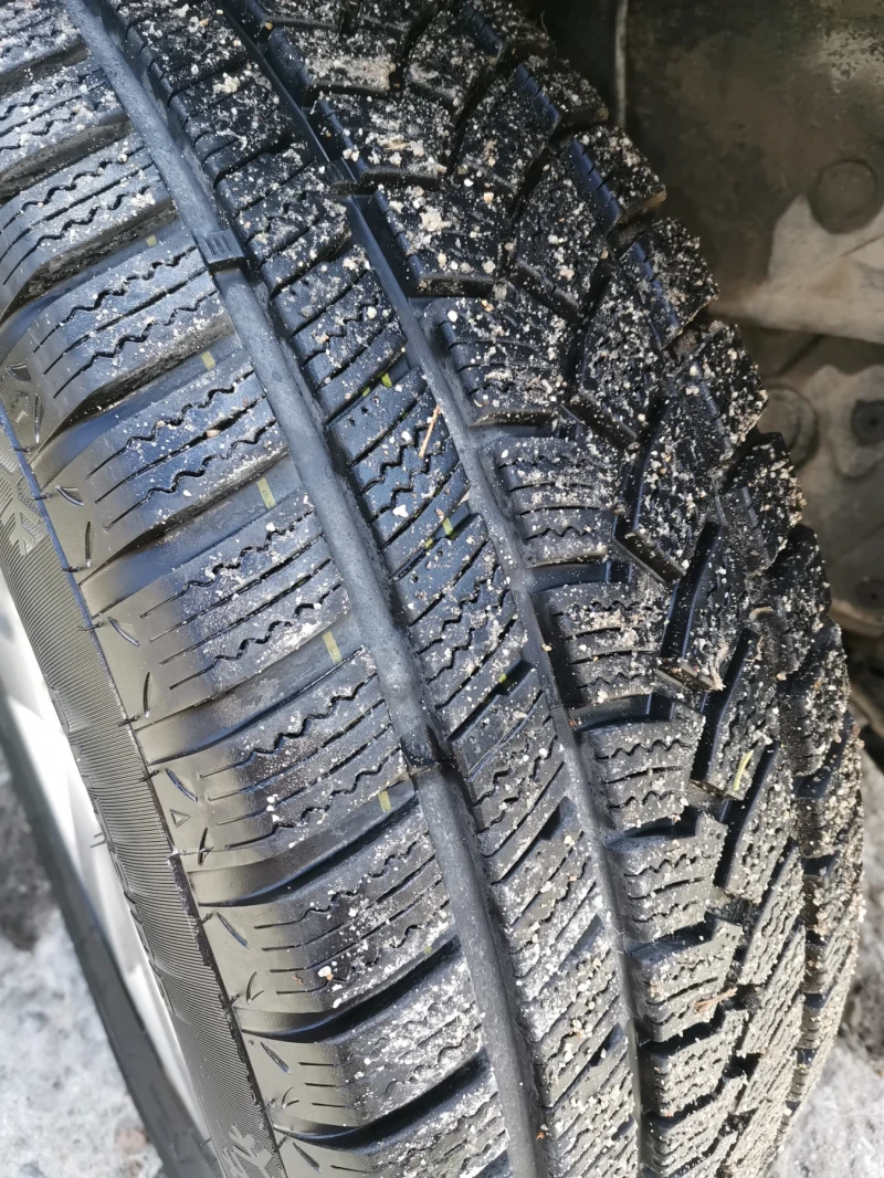 Hyundai Santa fe 2.2, снимка 8 - Автомобили и джипове - 52642497