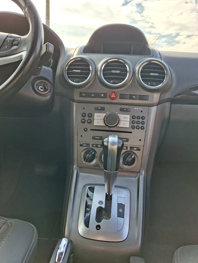 Opel Antara, снимка 8 - Автомобили и джипове - 52903907