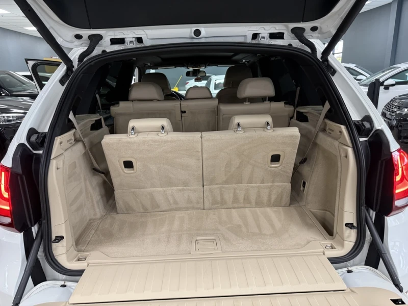 BMW X5 xDrive35i* M-SPORT* 7 SEATER* Без инциденти, снимка 16 - Автомобили и джипове - 53100684