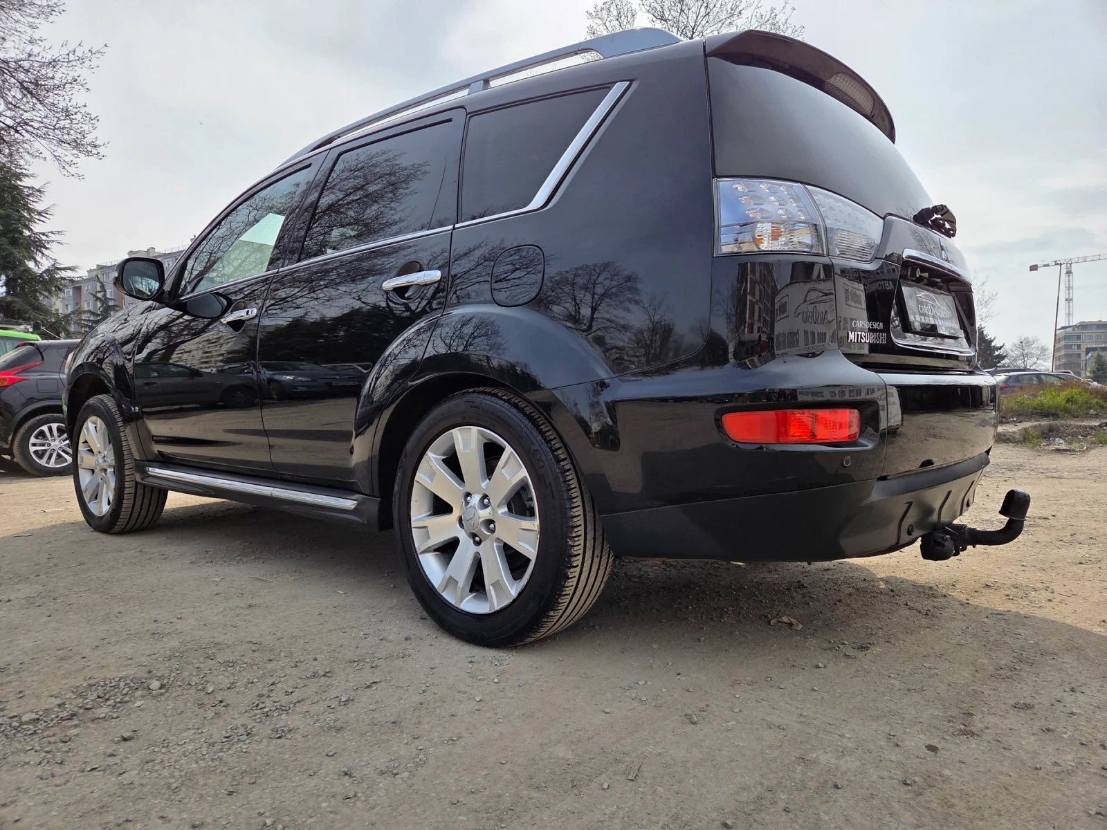 Mitsubishi Outlander 2.2D 4x4-AUT0-7МЕСТЕН - изображение 5