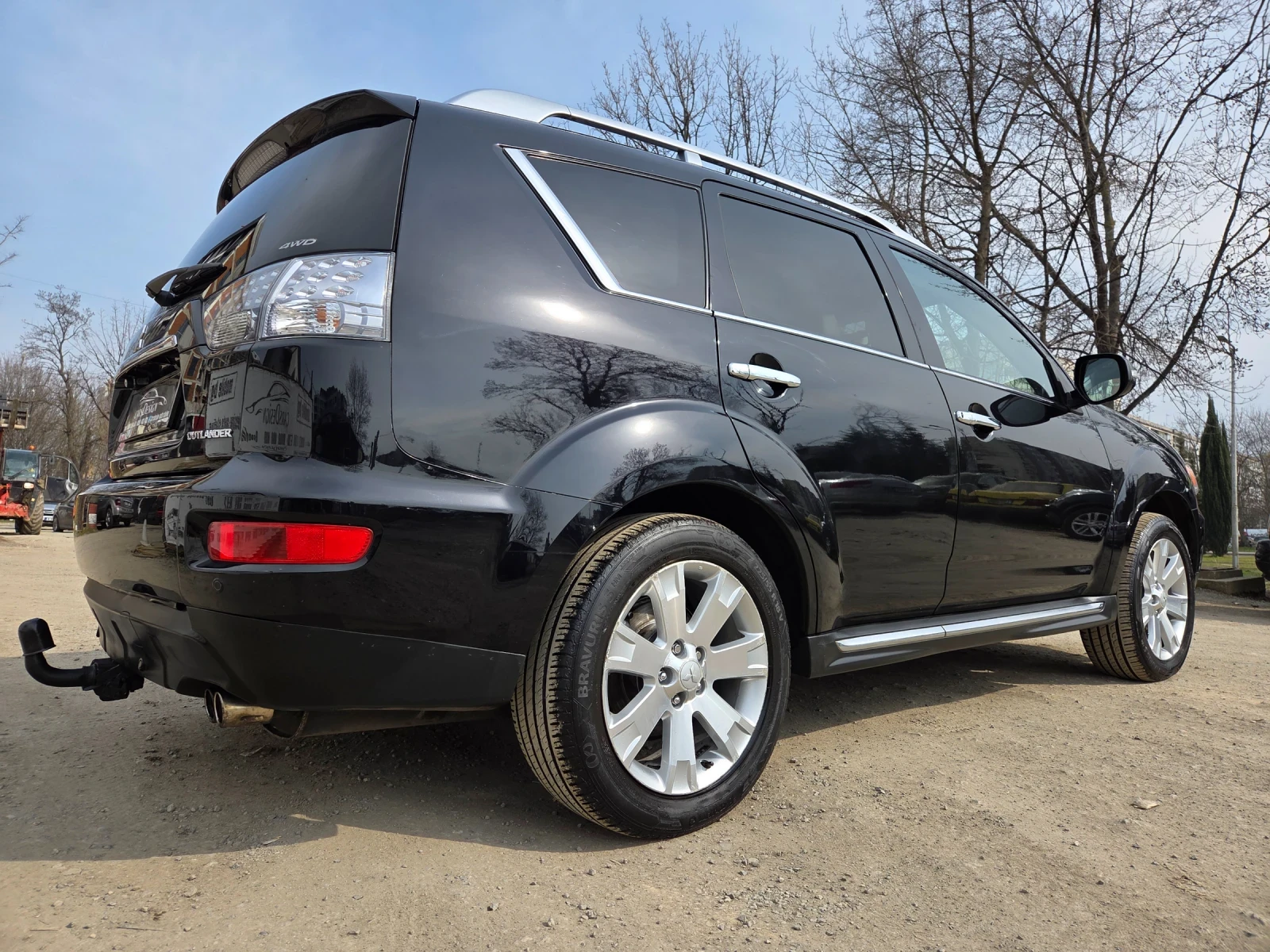 Mitsubishi Outlander 2.2D 4x4-AUT0-7МЕСТЕН - изображение 4